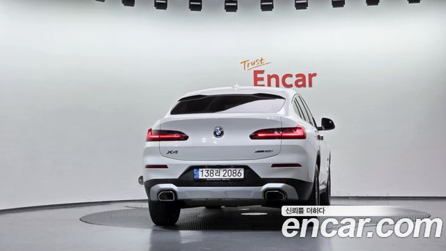 BMW X4 (G02) xDrive20i xLine 2022 — фото 4