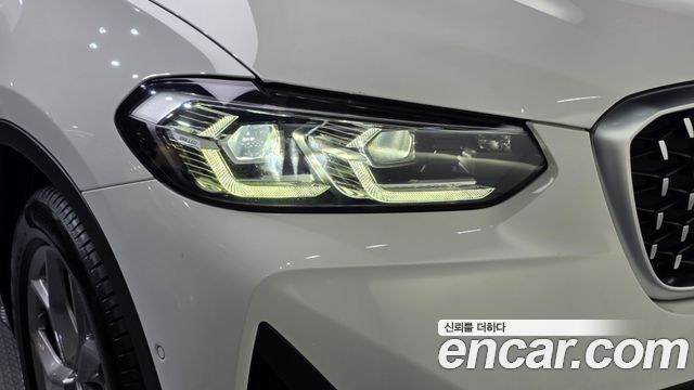 BMW X4 (G02) xDrive20i xLine 2022 — фото 22