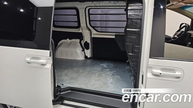 Hyundai Staria L3.5 Cargo 3-Seater Modern 2025 — фото 11