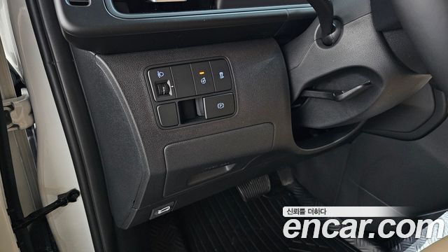Hyundai Staria L3.5 Cargo 3-Seater Modern 2025 — фото 28