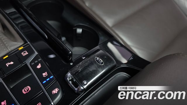 Kia K7 3.0 GDI Limited 2018 — фото 15