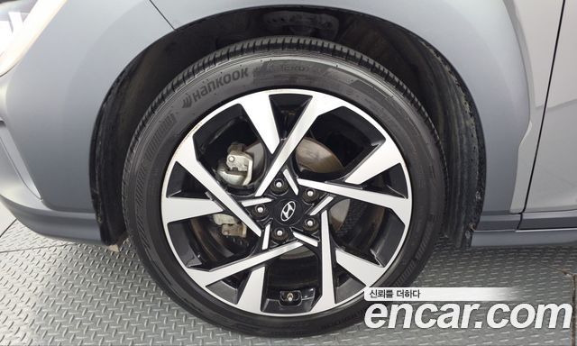 Hyundai Kona Gasoline 2.0 2WD Inspiration 2022 — фото 5