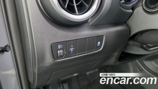 Hyundai Kona Gasoline 2.0 2WD Inspiration 2022 — фото 17