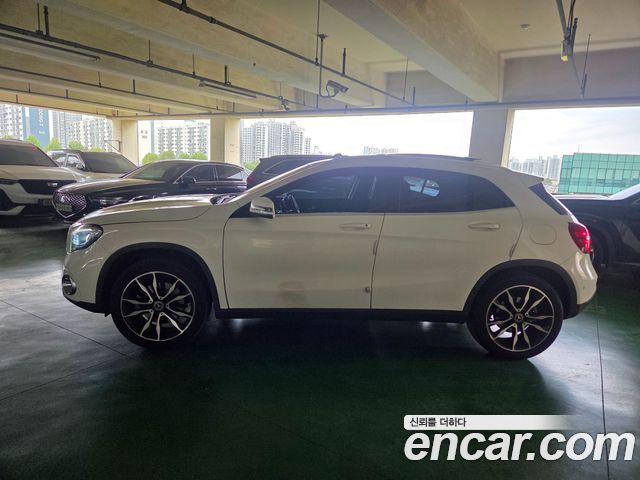 Mercedes-Benz GLA-Class (X156) GLA250 4MATIC 2019 — фото 3