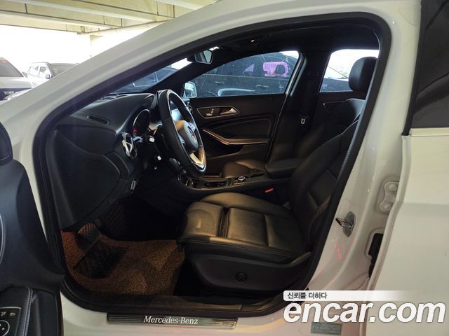 Mercedes-Benz GLA-Class (X156) GLA250 4MATIC 2019 — фото 6