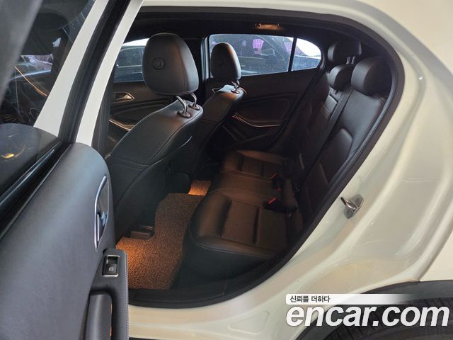 Mercedes-Benz GLA-Class (X156) GLA250 4MATIC 2019 — фото 7