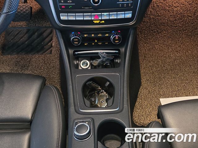 Mercedes-Benz GLA-Class (X156) GLA250 4MATIC 2019 — фото 17