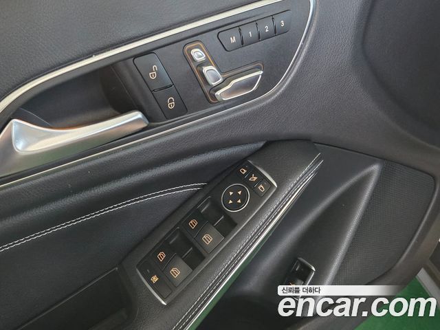 Mercedes-Benz GLA-Class (X156) GLA250 4MATIC 2019 — фото 19