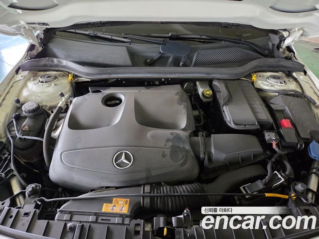 Mercedes-Benz GLA-Class (X156) GLA250 4MATIC 2019 — фото 22
