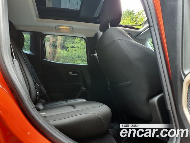 Jeep Renegade 2.0 Diesel Longitude AWD 2016 — фото 5