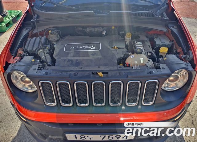 Jeep Renegade 2.0 Diesel Longitude AWD 2016 — фото 8