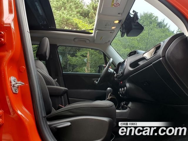 Jeep Renegade 2.0 Diesel Longitude AWD 2016 — фото 10