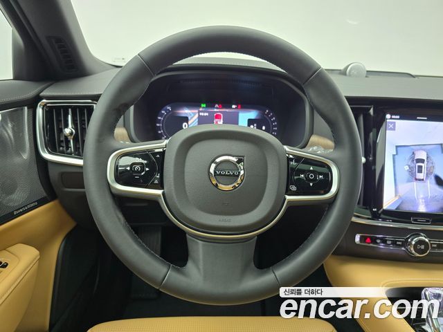 Volvo V90 Cross Country B5 Ultra AWD 2025 — фото 16