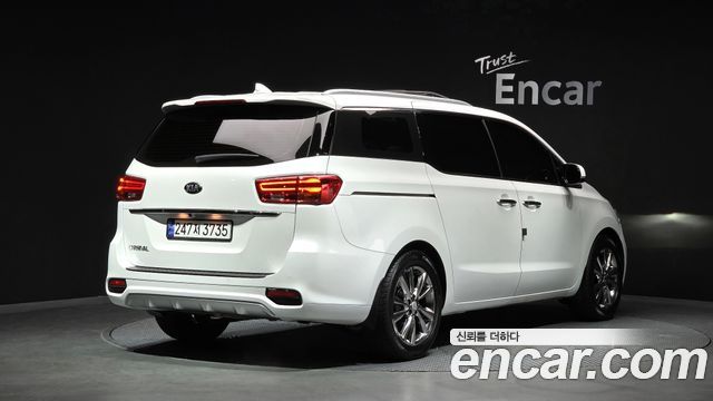 Kia Carnival Gasoline 9-Seater Prestige 2020 — фото 2