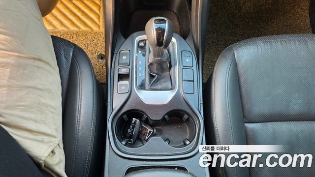 Hyundai Santa Fe The Prime Diesel 2.0 2WD Modern 2016 — фото 9