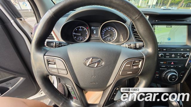 Hyundai Santa Fe The Prime Diesel 2.0 2WD Modern 2016 — фото 16