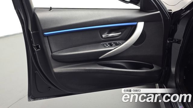 BMW 3 Series (F30) 320d M Sport 2016 — фото 24