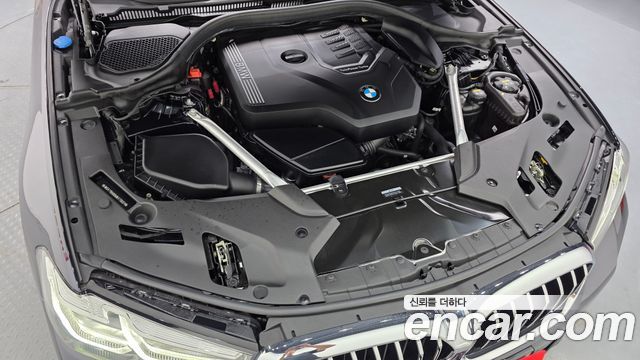BMW 5 Series (G30) 520i M Sport 2022 — фото 6