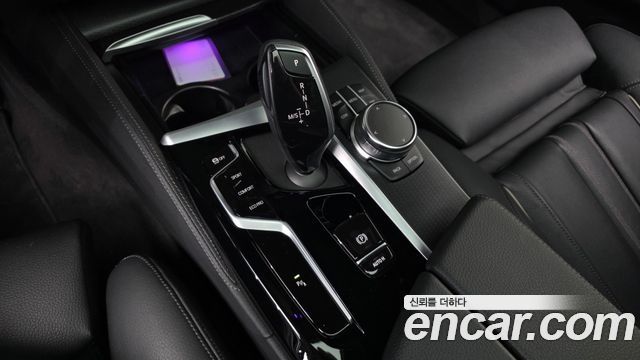 BMW 5 Series (G30) 520i M Sport 2022 — фото 9
