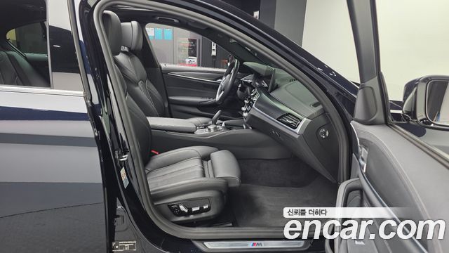BMW 5 Series (G30) 520i M Sport 2022 — фото 11