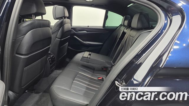 BMW 5 Series (G30) 520i M Sport 2022 — фото 12