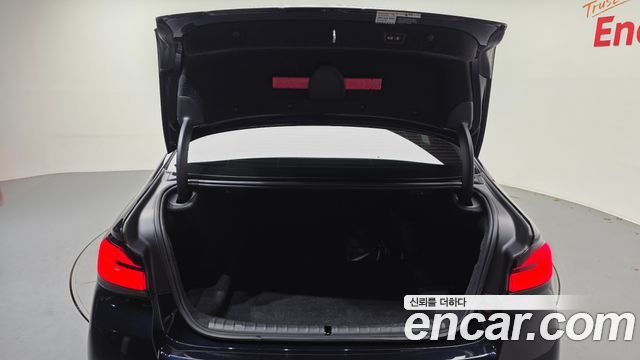 BMW 5 Series (G30) 520i M Sport 2022 — фото 20