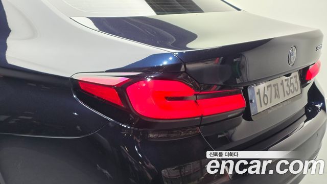 BMW 5 Series (G30) 520i M Sport 2022 — фото 23