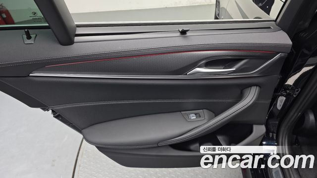 BMW 5 Series (G30) 520i M Sport 2022 — фото 25
