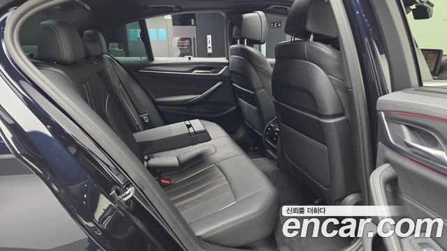 BMW 5 Series (G30) 520i M Sport 2022 — фото 26