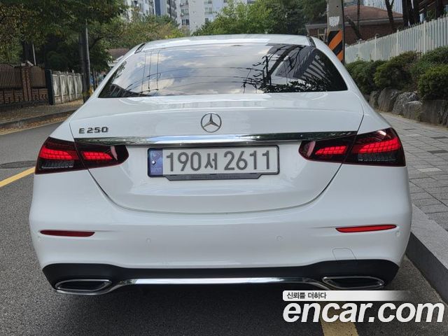 Mercedes-Benz E-Class (W213) E250 AMG Line 2023 — фото 4