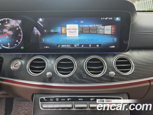 Mercedes-Benz E-Class (W213) E250 AMG Line 2023 — фото 24