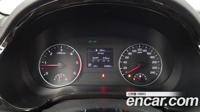 Kia Seltos Diesel 1.6 2WD Prestige 2022 — фото 8