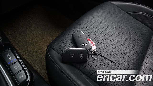 Kia Seltos Diesel 1.6 2WD Prestige 2022 — фото 17
