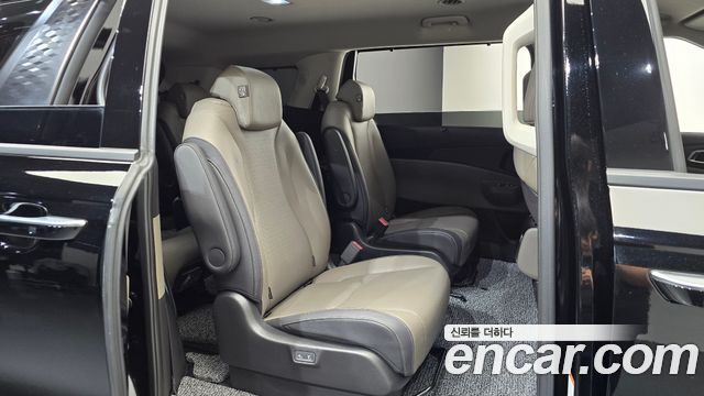 Kia Carnival (IV) Diesel 9-Seater Noblesse 2025 — фото 11