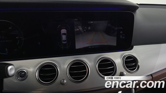 Mercedes-Benz E-Class (W213) E250 Avantgarde 2021 — фото 15