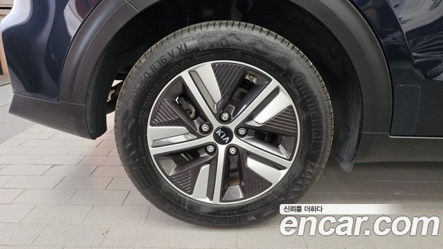 Kia Niro 1.6 HEV Noblesse Special 2020 — фото 5