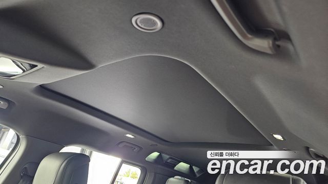 Land Rover Defender (L663) 110 P300 X-Dynamic SE 2024 — фото 18