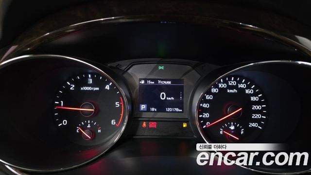 Kia Carnival 9-Seater Noblesse Special 2019 — фото 8