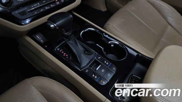 Kia Carnival 9-Seater Noblesse Special 2019 — фото 9