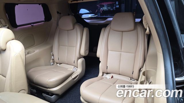 Kia Carnival 9-Seater Noblesse Special 2019 — фото 13