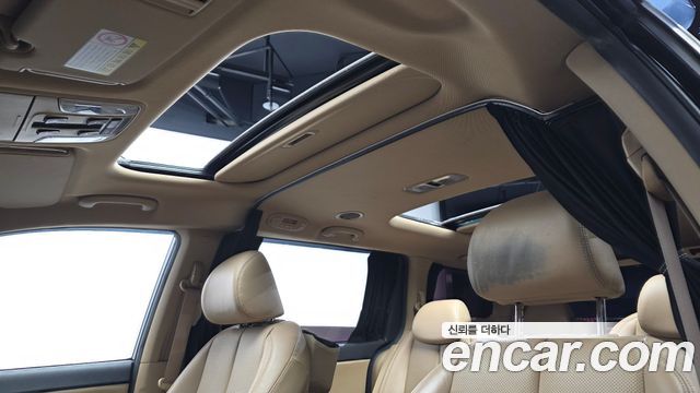 Kia Carnival 9-Seater Noblesse Special 2019 — фото 17