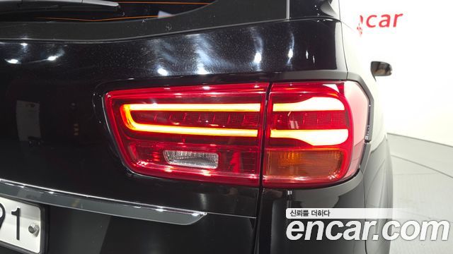 Kia Carnival 9-Seater Noblesse Special 2019 — фото 23