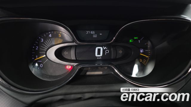 Renault Korea QM3 RE 2015 — фото 8