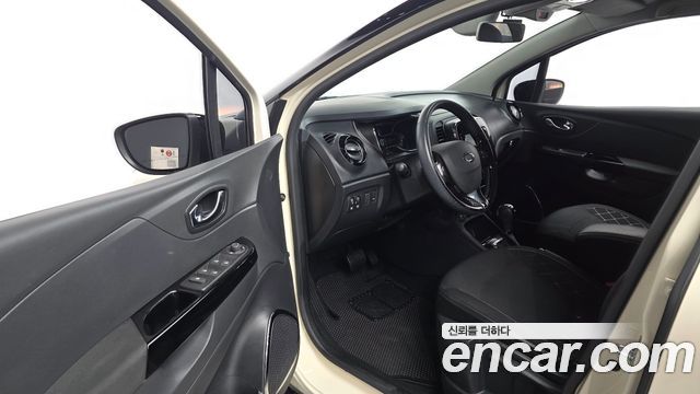 Renault Korea QM3 RE 2015 — фото 10