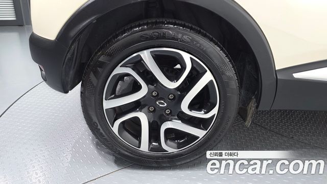 Renault Korea QM3 RE 2015 — фото 21