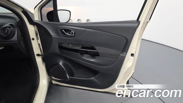 Renault Korea QM3 RE 2015 — фото 24