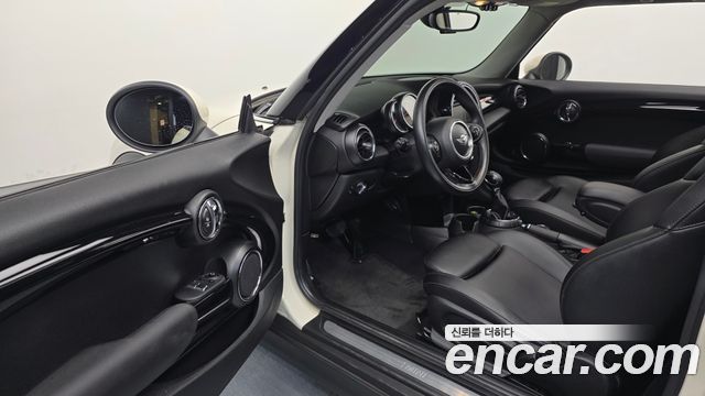 MINI Cooper D HIGH 3rd 2015 — фото 10