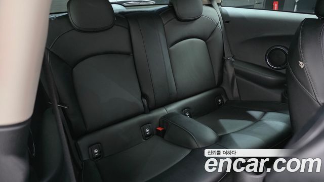 MINI Cooper D HIGH 3rd 2015 — фото 15