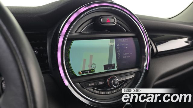MINI Cooper D HIGH 3rd 2015 — фото 17