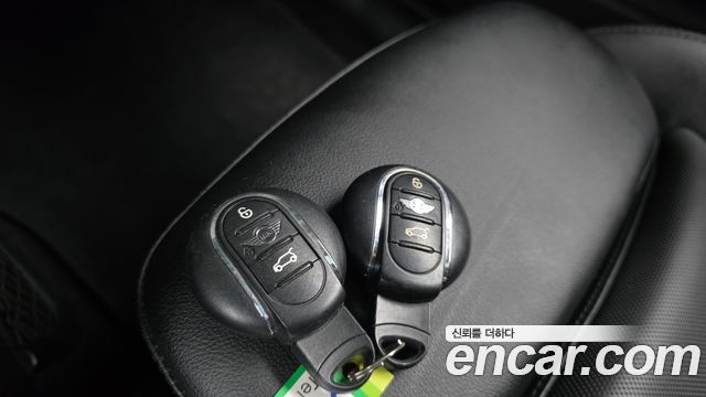MINI Cooper D HIGH 3rd 2015 — фото 19